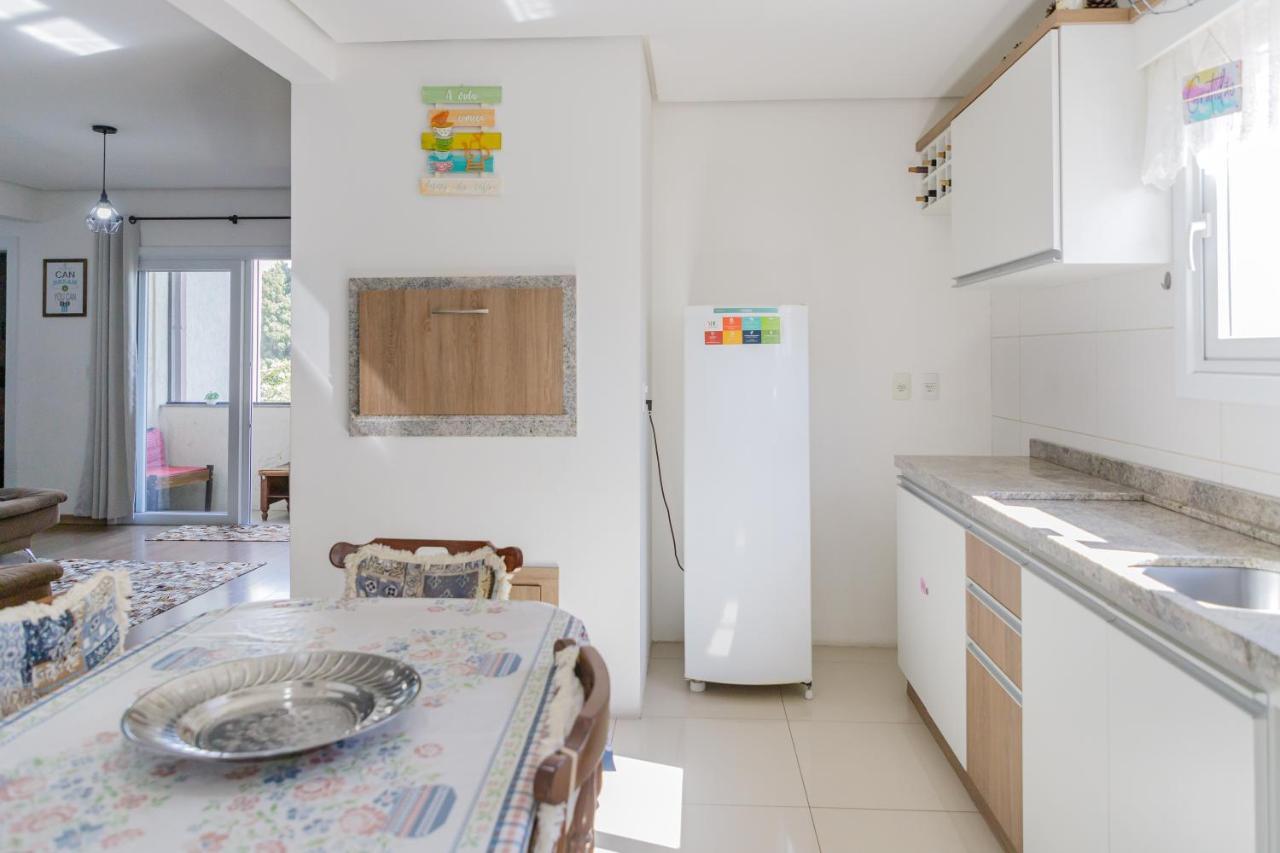 Lindo Residencial No Centro De Gramado Apartman Kültér fotó