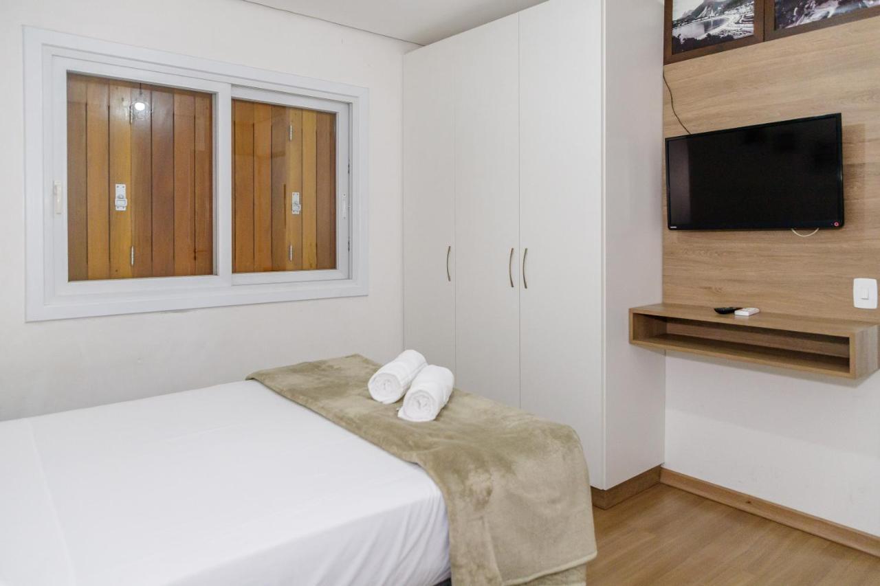 Lindo Residencial No Centro De Gramado Apartman Kültér fotó